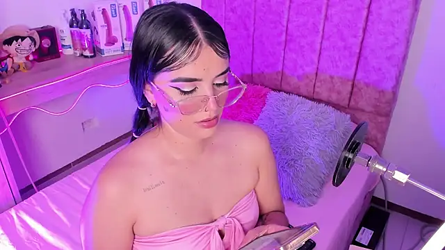 laana foxx online show from 07.15.26