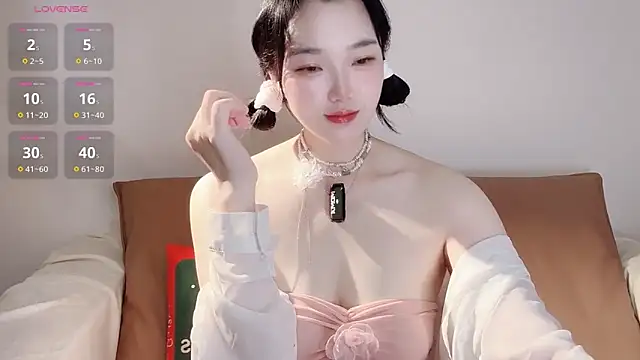 upoo7lt online show from 03.30.26