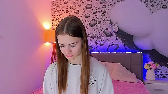 LuisaClover online show from 05.31.26