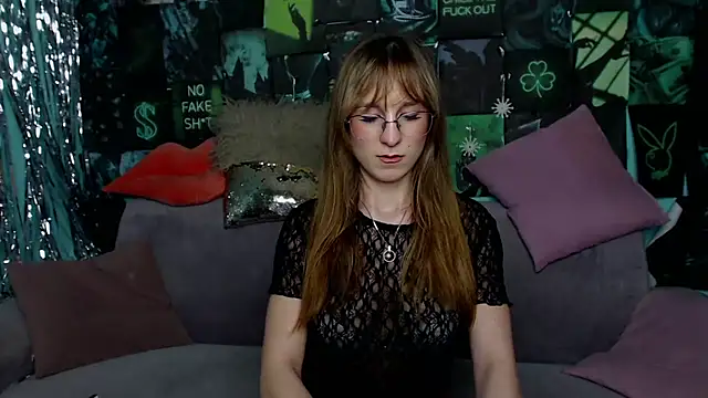 AlishaKellyi online show from 04.04.26