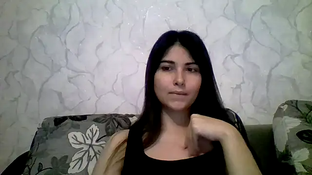 Snapshot of Amy-Diaz chatting on 10.24.25 Amy-Diaz online show from 10.24.25