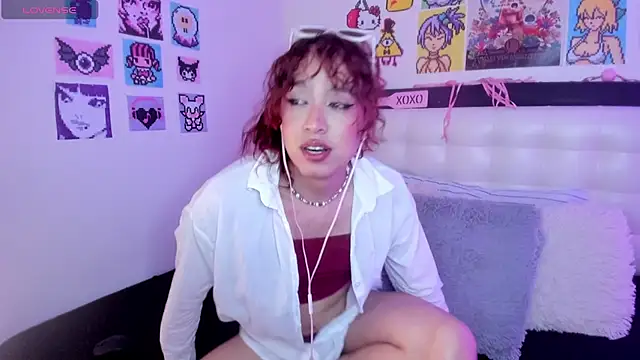 AdelineEsposito online show from 04.08.26