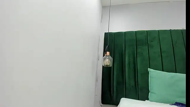 Melody Horney online show from 02.11.26