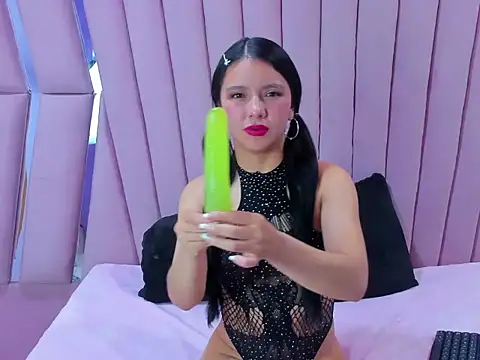 JulietaDiamond online show from 01.08.26