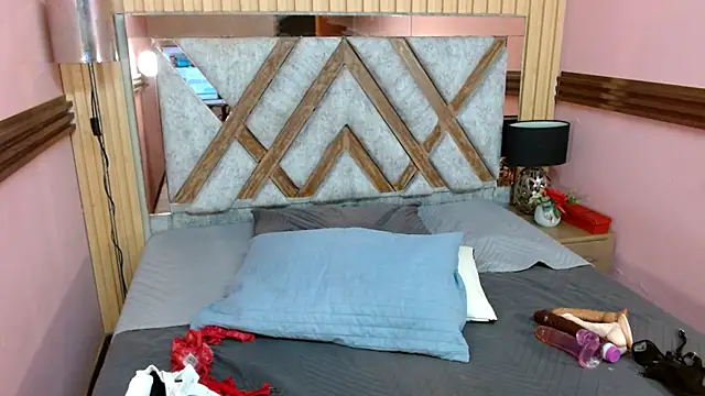 Emma Kiut  online show from 12.01.25