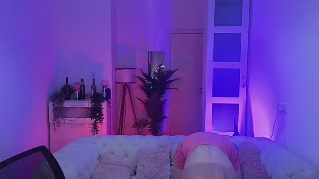 grace allenn online show from 11.24.25