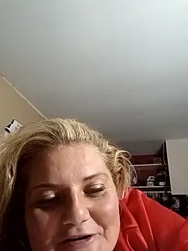 Snapshot of Justcurio777 chatting on 10.23.25 Justcurio777 online show from 10.23.25