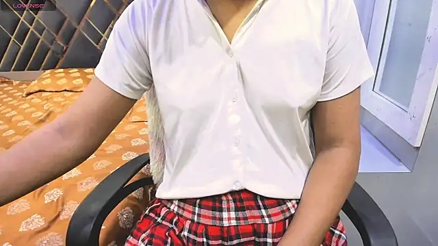 IndianKittey online show from 11.02.25