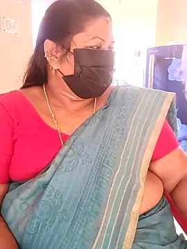 Snapshot of sreemamitha9 chatting on 02.14.26 sreemamitha9 online show from 02.14.26