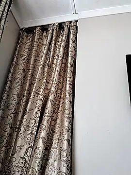 Snapshot of IndianLara chatting on 11.11.25 IndianLara online show from 11.11.25