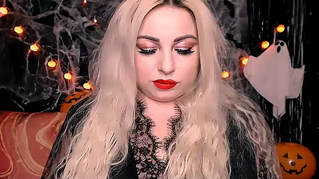 Snapshot of Renee_Cherry chatting on 11.01.25 Renee Cherry online show from 11.01.25