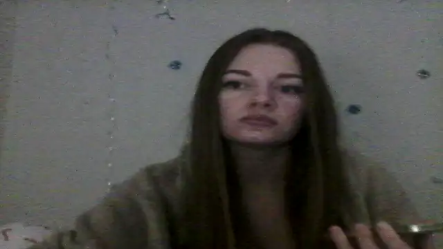 Snapshot of EllaMoonlight chatting on 11.03.25 EllaMoonlight online show from 11.03.25