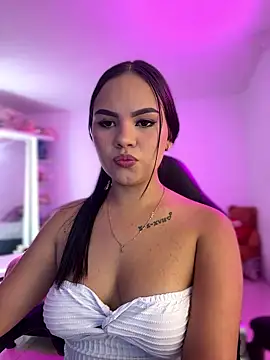 amber white15 online show from 01.17.26