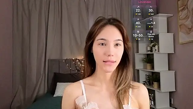 LilCatalia online show from 05.09.26
