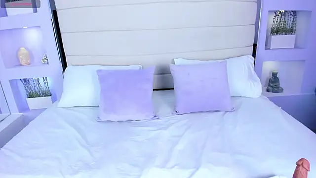 AmyColman  online show from 02.09.26