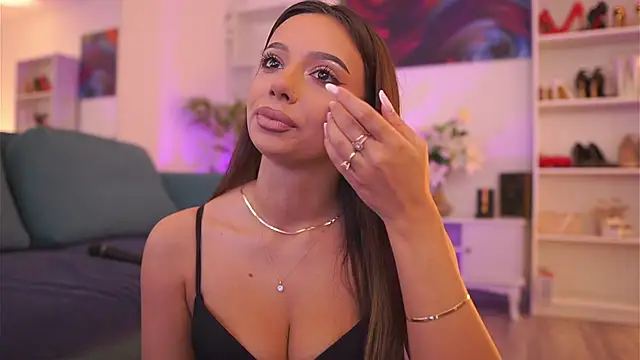 Snapshot of Aisha_Bee chatting on 02.02.26 Aisha Bee online show from 02.02.26