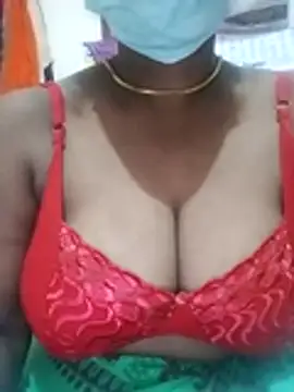 Snapshot of sivashree chatting on 11.11.25 sivashree online show from 11.11.25