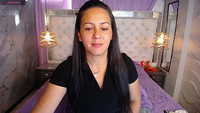 Snapshot of Melissa-roberts chatting on 11.22.25 Melissa-roberts online show from 11.22.25