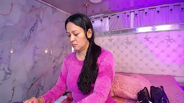 Snapshot of Melissa-roberts chatting on 02.28.26 Melissa-roberts online show from 02.28.26