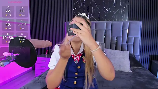 Liahfontaine online show from 10.30.25