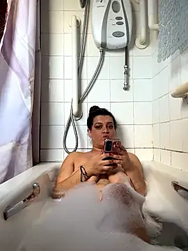 BubblesLovexox online show from 01.16.26