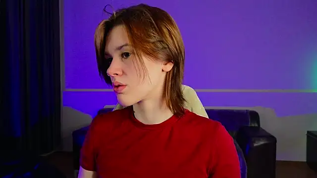 LoraPuffs online show from 06.08.26