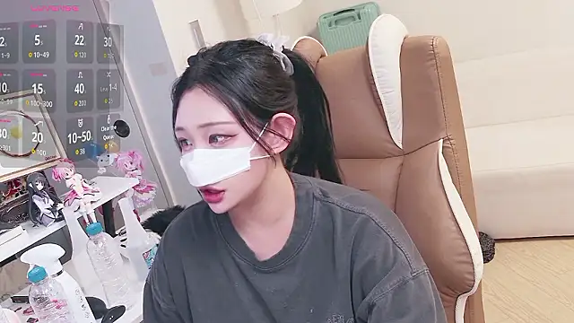 Milk Sola online show from 06.21.26