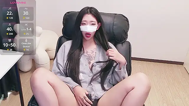 Milk Sola online show from 07.12.26