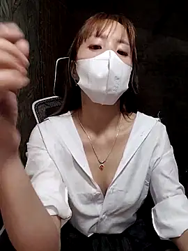 Snapshot of ezabel- chatting on 04.05.26 ezabel- online show from 04.05.26