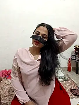 Snapshot of Heena-143 chatting on 04.25.26 Heena-143 online show from 04.25.26