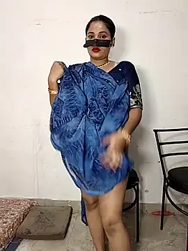 Snapshot of Heena-143 chatting on 06.01.26 Heena-143 online show from 06.01.26