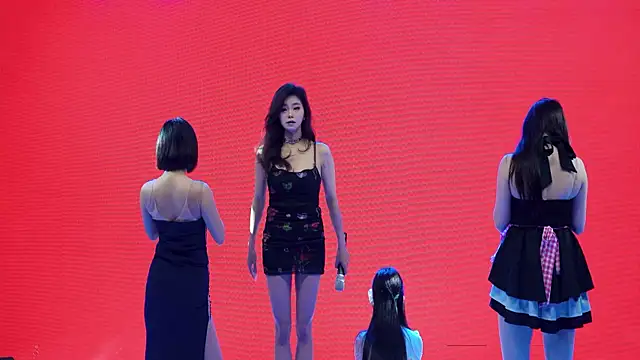 Snapshot of DJ-babala chatting on 03.17.26 DJ-babala online show from 03.17.26