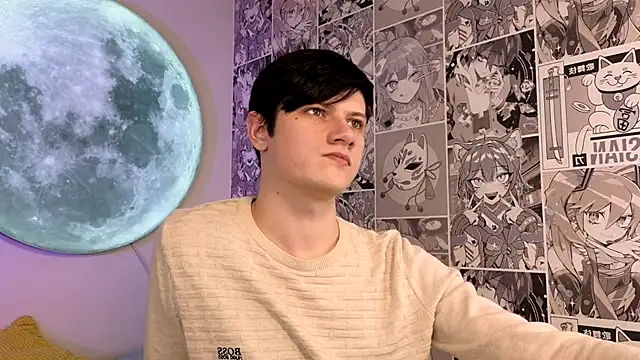 Snapshot of Allert_ chatting on 10.28.25 Allert  online show from 10.28.25