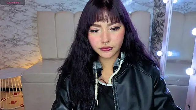 Afrodita Wild v online show from 03.17.26