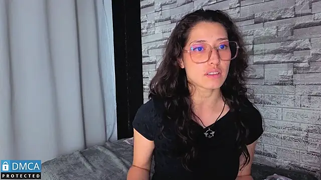 eva delight  online show from 02.14.26