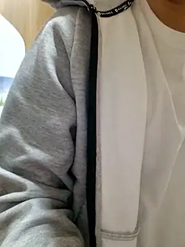 yuta 00 online show from 04.05.26