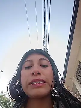 YeseniaRodriguez3 online show from 11.02.25