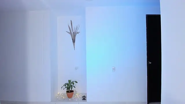 Leyacopper  online show from 03.21.26