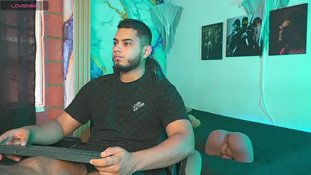 Tiler wolker online show from 11.03.25