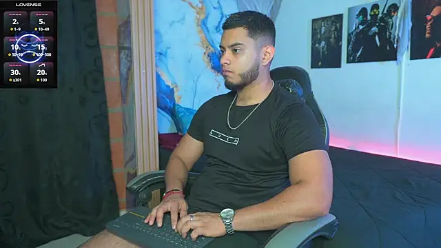 Tiler wolker online show from 11.30.25