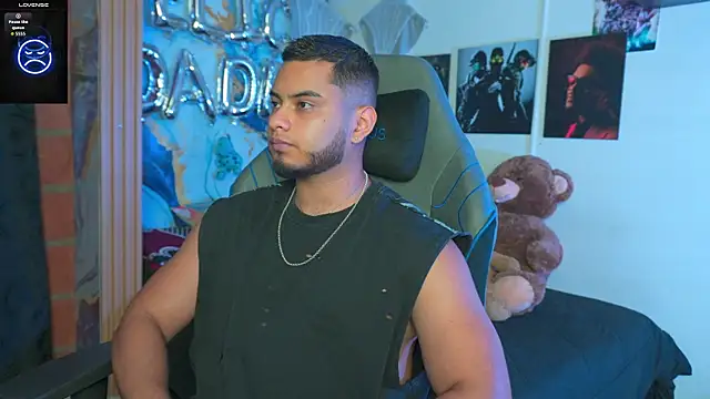 Tiler wolker online show from 02.14.26