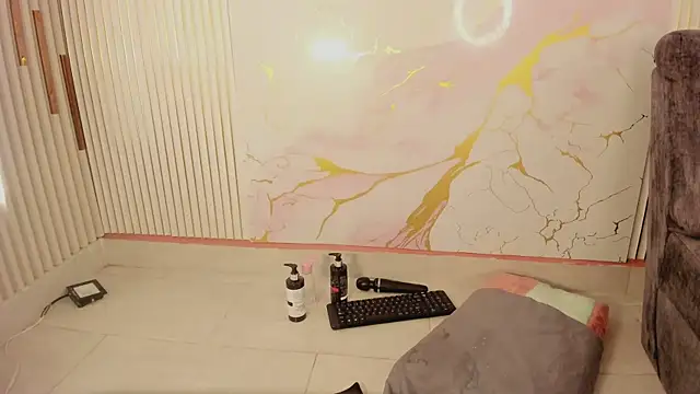 NhoanBrunette online show from 04.15.26