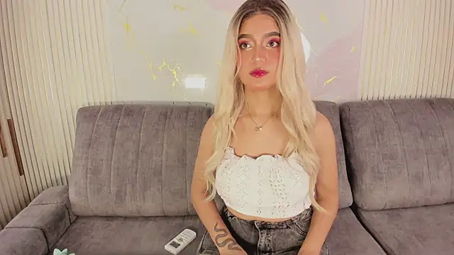 NhoanBrunette online show from 04.28.26