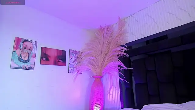 JanneBlossom  online show from 07.17.26