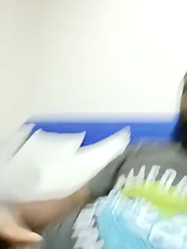 Snapshot of shoodly99 chatting on 10.27.25 shoodly99 online show from 10.27.25