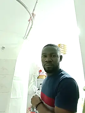 Snapshot of shoodly99 chatting on 11.12.25 shoodly99 online show from 11.12.25