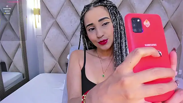 violett rabbit  online show from 11.27.25