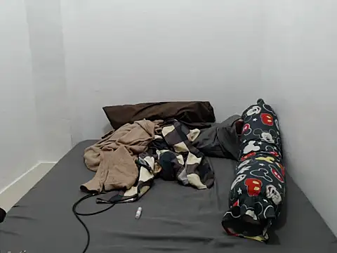 MiyakoCavendish online show from 10.30.25