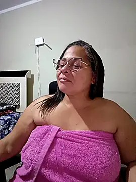 Snapshot of Angie_milf50 chatting on 05.09.26 Angie milf50 online show from 05.09.26