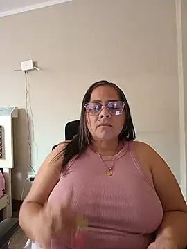 Snapshot of Angie_milf50 chatting on 05.17.26 Angie milf50 online show from 05.17.26